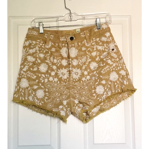 Free People Pants - Free People High Waist Embroidered Shorts Free People Pants - Free People High Waist Embroidered Shorts